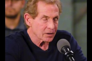 詹姆斯现场教学：如何优雅地被鳄鱼围观打球？