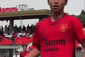 下赛季将加盟巴萨U15！足球小将李昊炎首发梅开二度