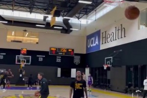 全是空心球啊肯纳德训练三分神准8连中！！打火箭靠你了