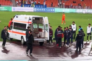 愿时光温柔以待，病痛早日消散，艾孜海尔早日康复！